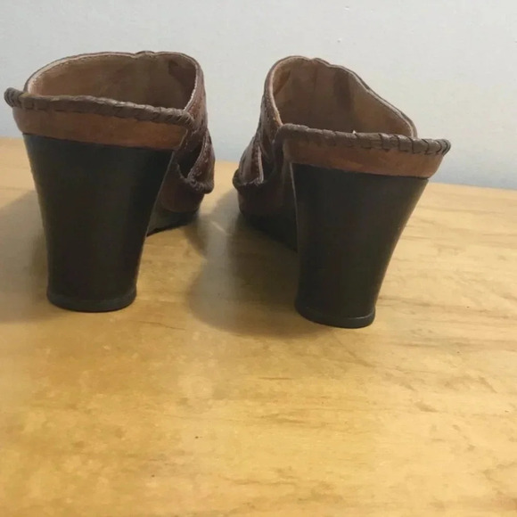 Clarks Artisan  9 M Leather Wedge Mules Chestnut Brown Women's Slip On Shoe - Picture 8 of 11